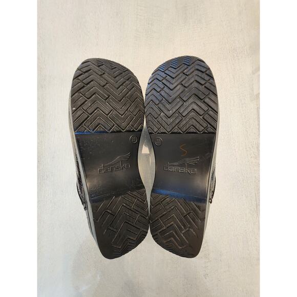 Dansko Women's Clogs Size 39 Textured Leather in Gray - Picture 7 of 8